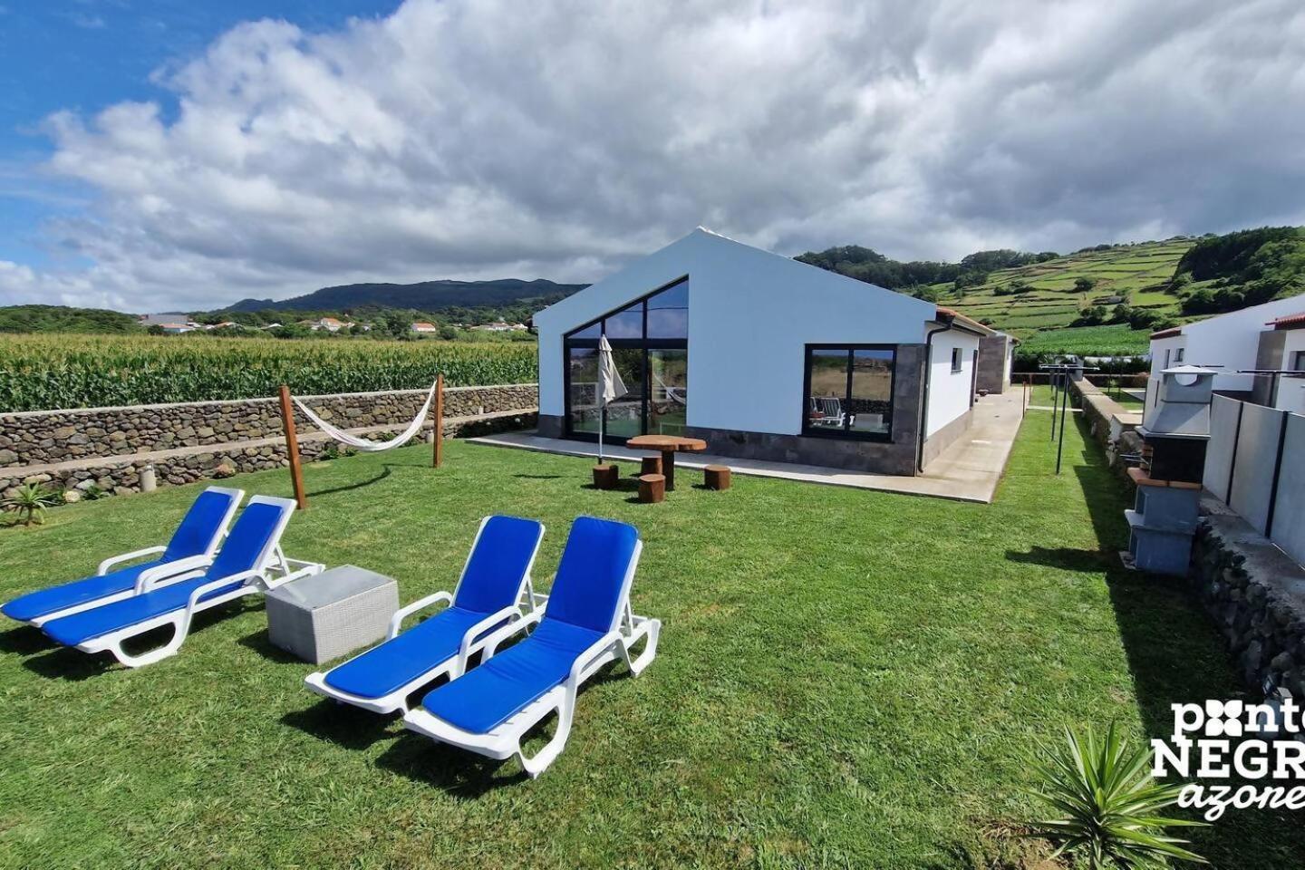 Beer House By Pontanegraazores Altares Exterior photo