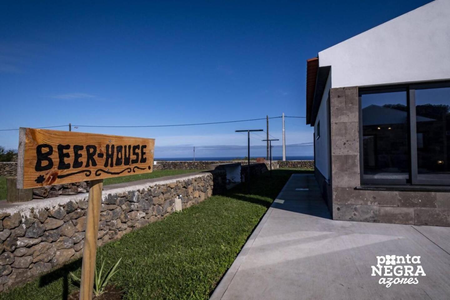 Beer House By Pontanegraazores Altares Exterior photo