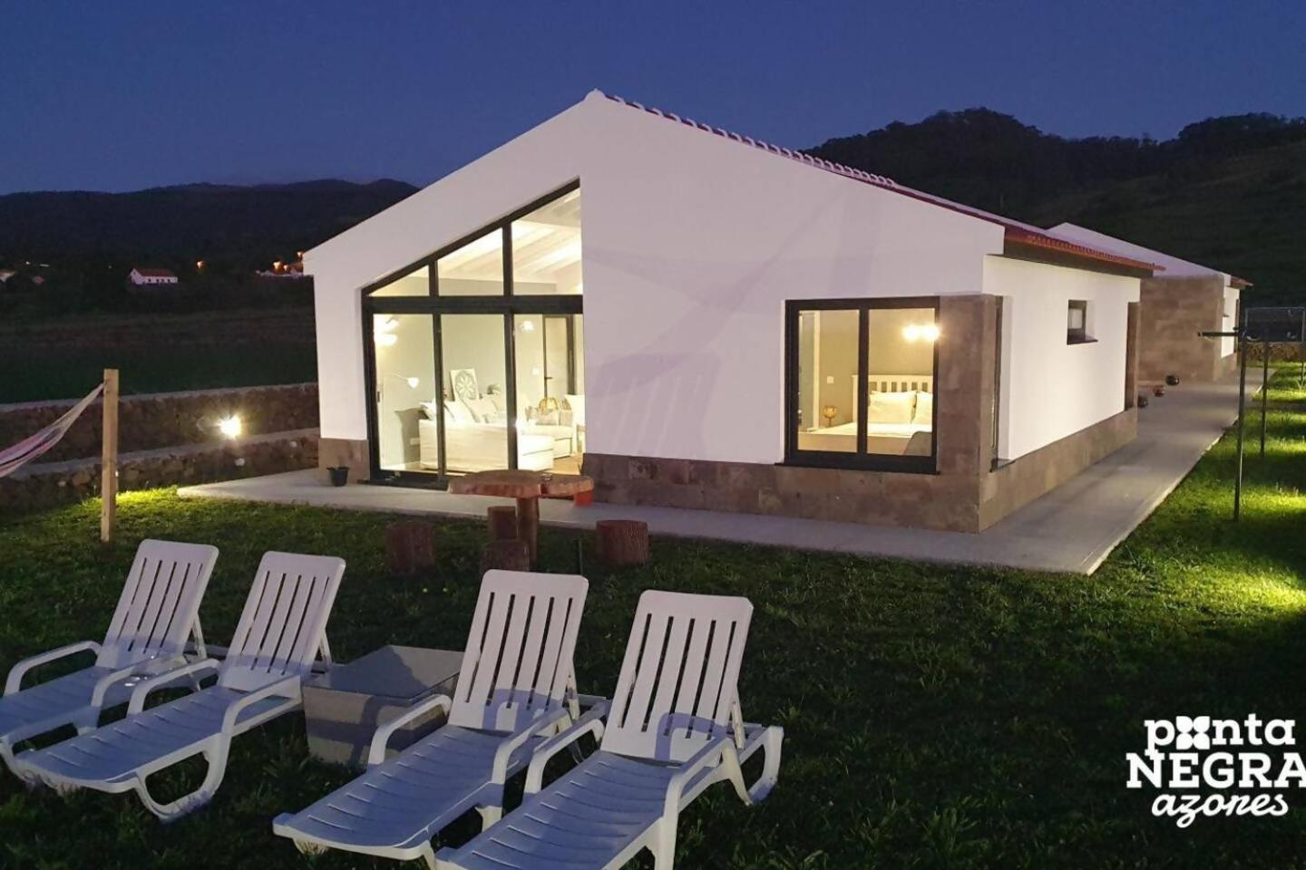 Beer House By Pontanegraazores Altares Exterior photo